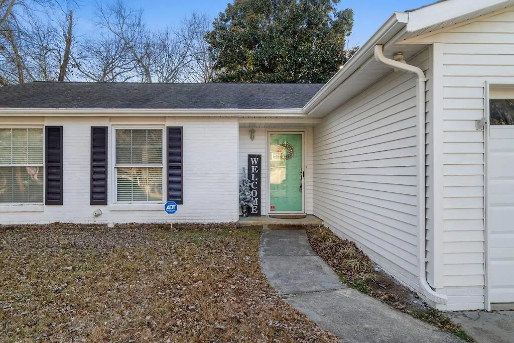 Beautiful South Charlotte Gem 빌라